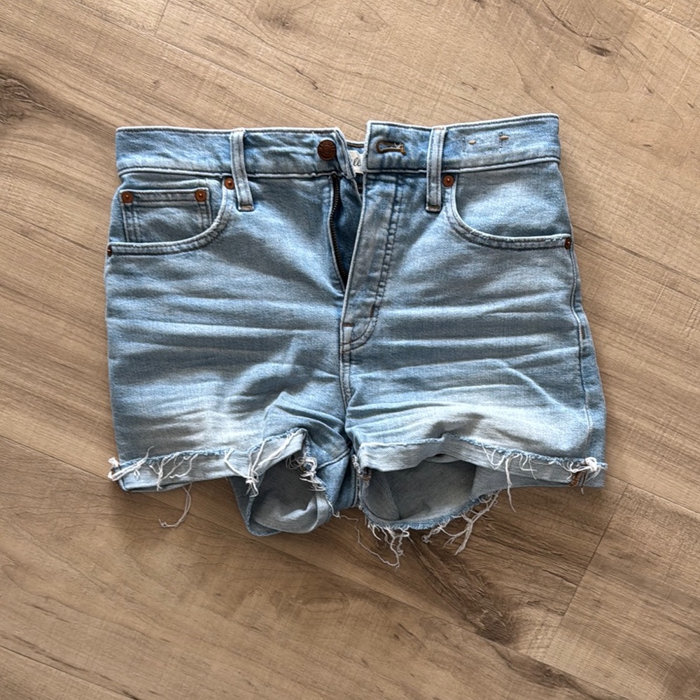 Madewell Blue Jean Shorts Distressed High-Waisted sz 25